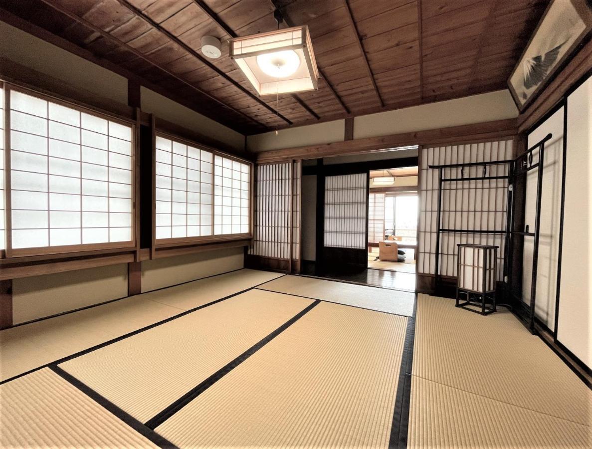 宿屋白金家 Yadoya-Shiroganeya 1日1組限定2名から8名様まで 全館貸切り 伝統的建造物の旅籠宿 Traditional Culture Experience Nagano Eksteriør bilde