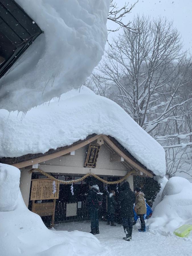 宿屋白金家 Yadoya-Shiroganeya 1日1組限定2名から8名様まで 全館貸切り 伝統的建造物の旅籠宿 Traditional Culture Experience Nagano Eksteriør bilde